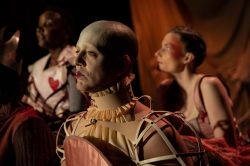 TRANSLYRIA after William Shakespeare, adapted and devised by Frode Gjerløw and the company. Designed by E.M. Parry. Dir. Frode Gjerløw. Sogn og Fjordane Teater, Norway, 2018.